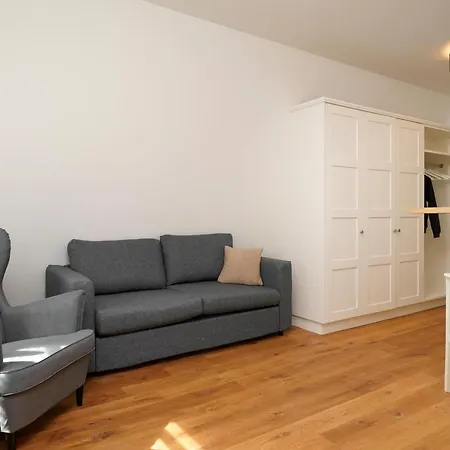 Palmbraeu Altstadt Appartments *