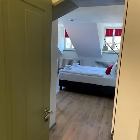 Palmbraeu Altstadt Appartments *